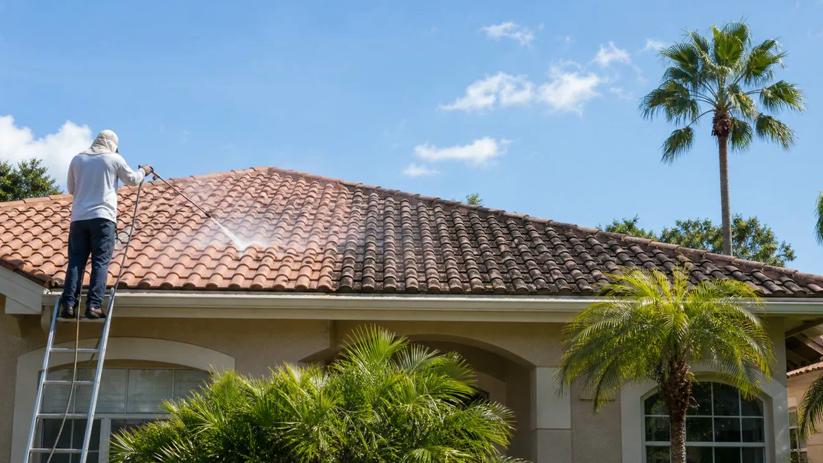 Soft wash roof cleaning on a Central Florida shingle roof